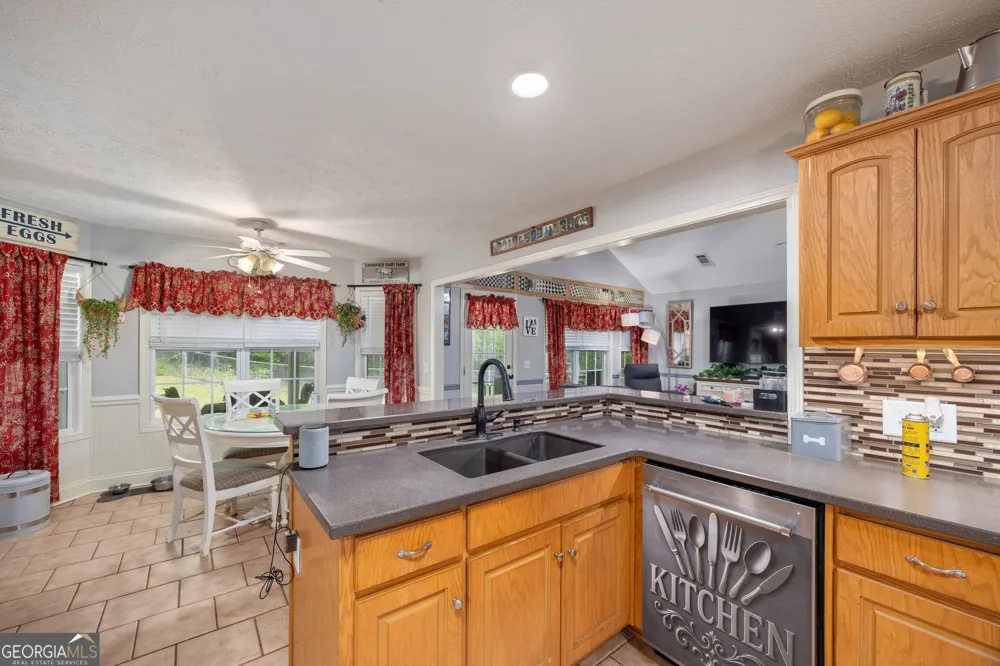 2083 Johnson Mill RD Hamilton, GA 31811