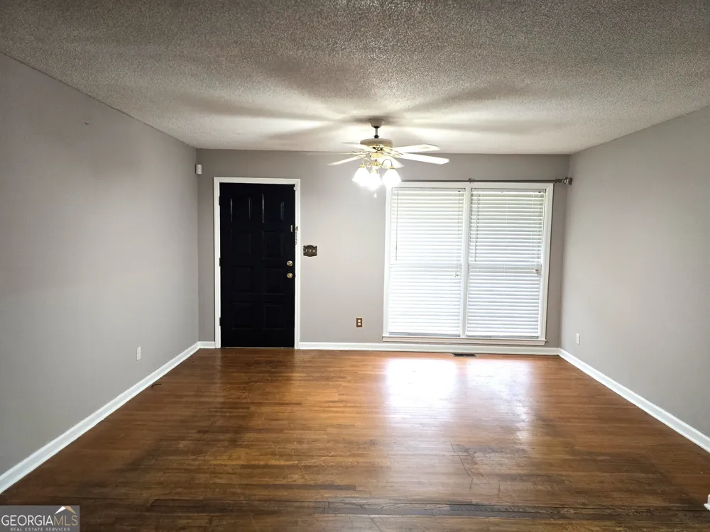 1052 Fairlane DR Louisville, GA 30434