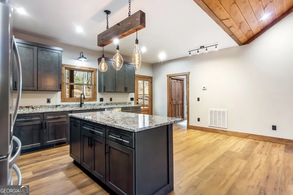 361 Oak Park DR Talking Rock, GA 30175