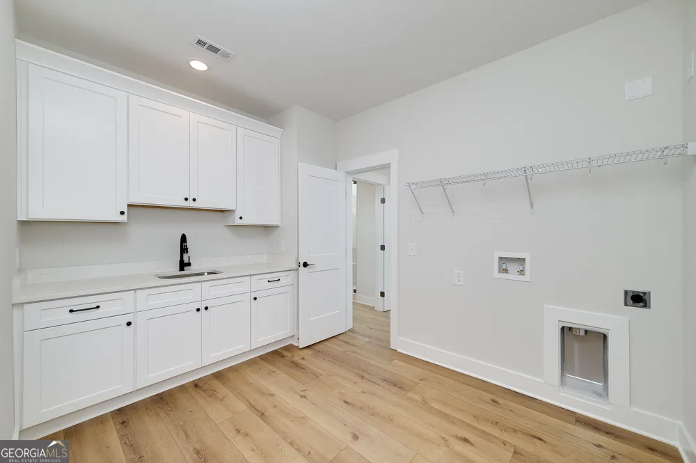 164 Henderson Mill Mansfield, GA 30055