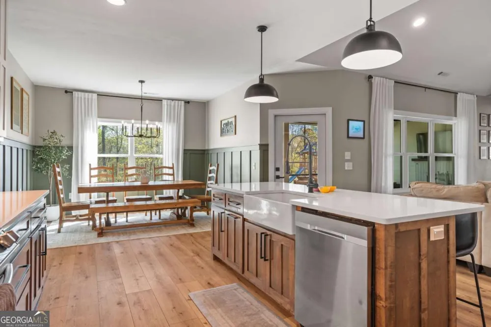 47 Meadow Brooke CT Young Harris, GA 30582