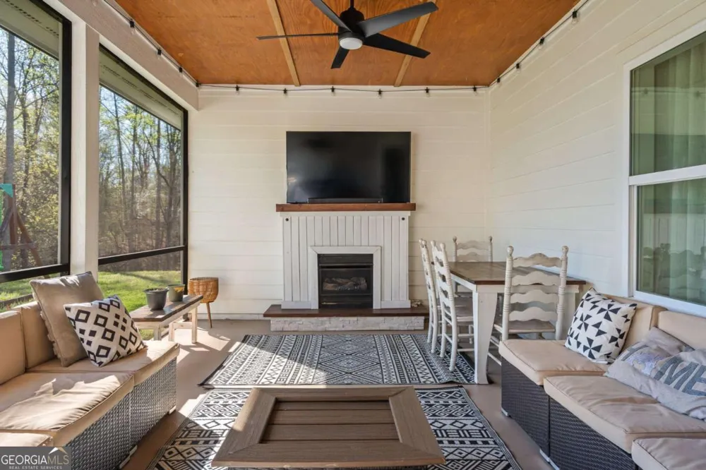 47 Meadow Brooke CT Young Harris, GA 30582