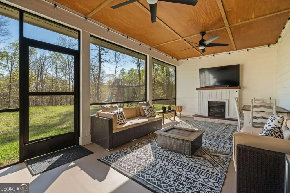 47 Meadow Brooke CT Young Harris, GA 30582