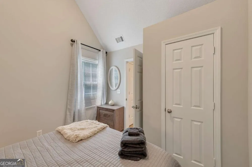 19 Moonlight DR SE Acworth, GA 30102