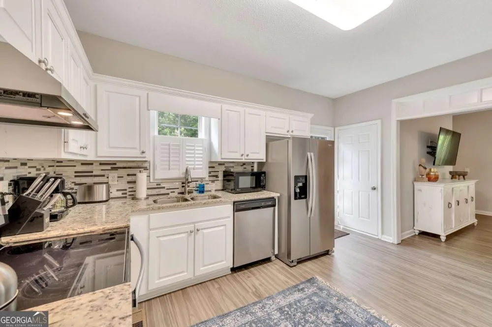 19 Moonlight DR SE Acworth, GA 30102