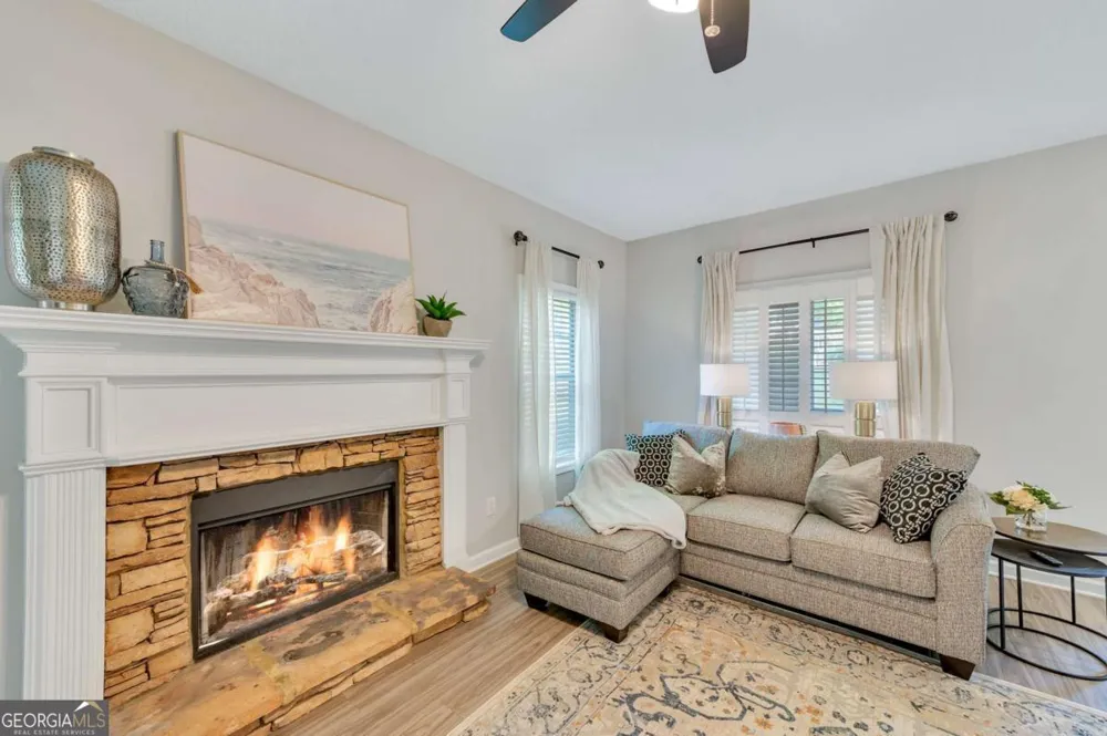 19 Moonlight DR SE Acworth, GA 30102