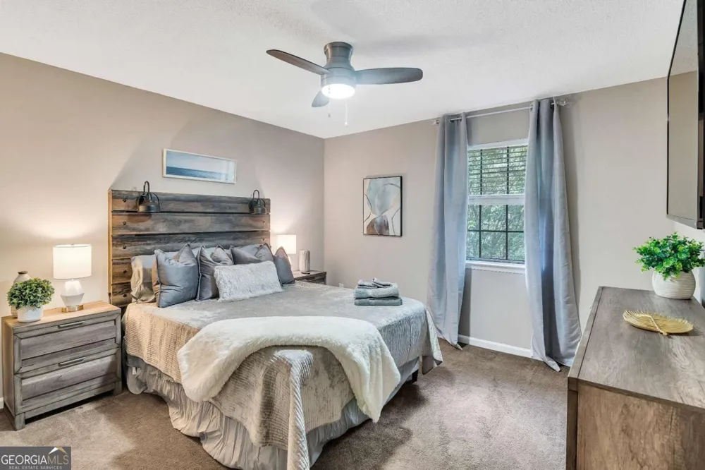 1114 Falling Water DR SE Smyrna, GA 30080