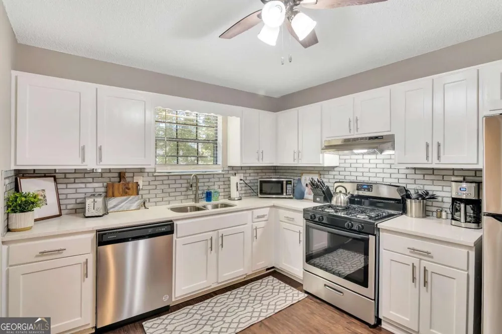 1114 Falling Water DR SE Smyrna, GA 30080