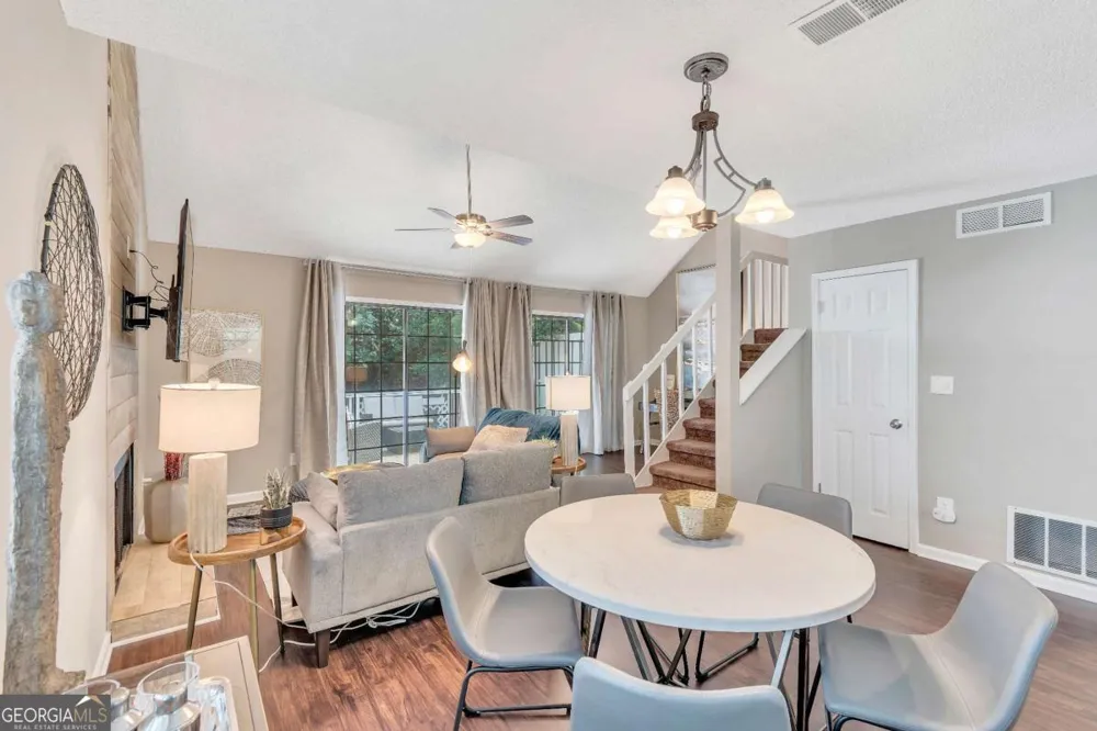 1114 Falling Water DR SE Smyrna, GA 30080
