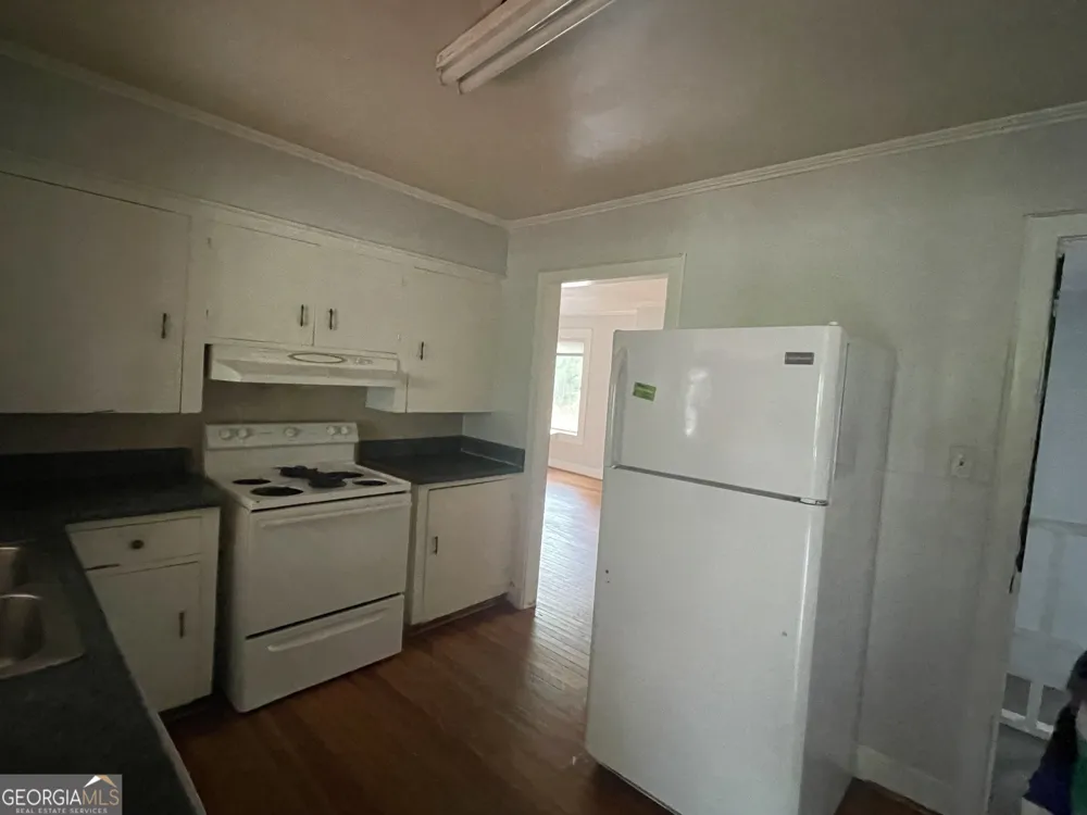 208 E Brazell ST Reidsville, GA 30453