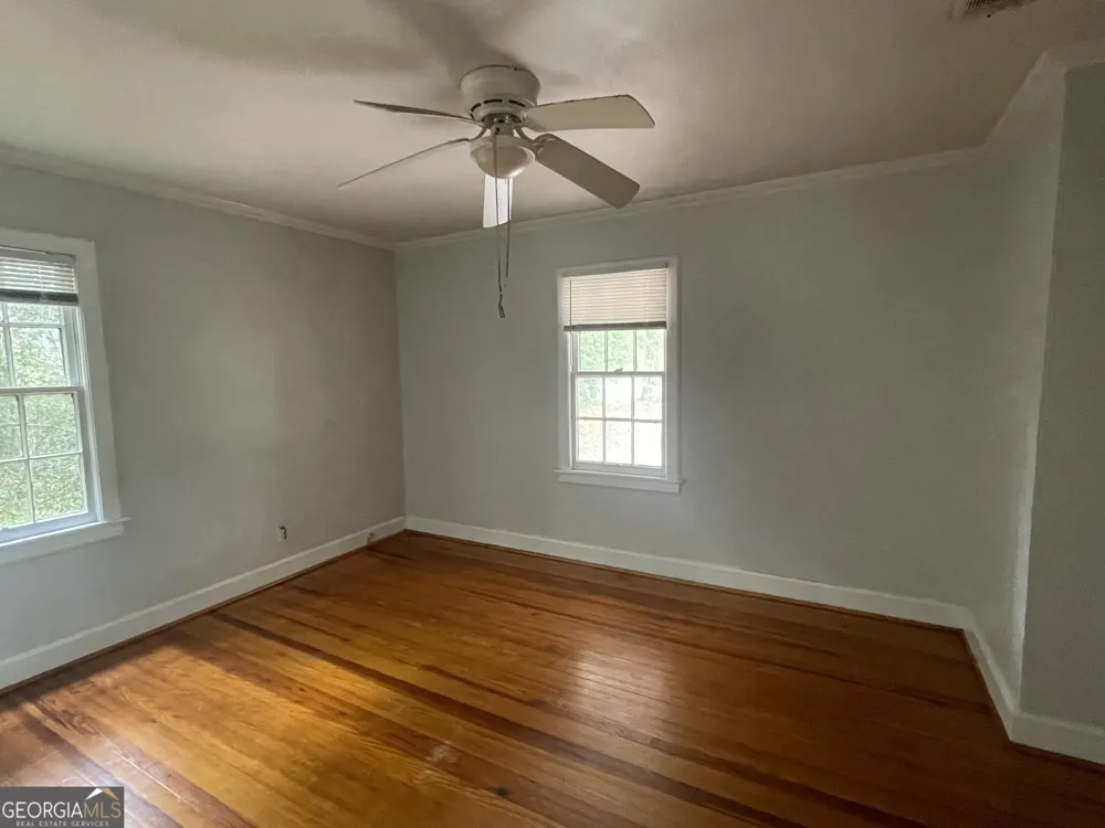 208 E Brazell ST Reidsville, GA 30453