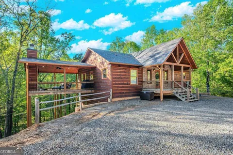 66 Ross DR