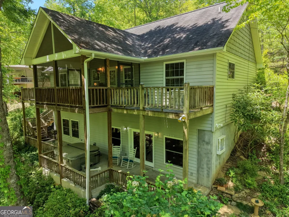 1903 Bell Eagle DR Hiawassee, GA 30546