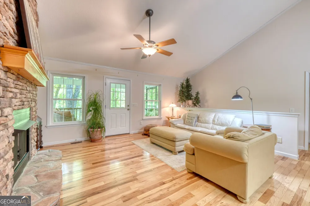 1903 Bell Eagle DR Hiawassee, GA 30546