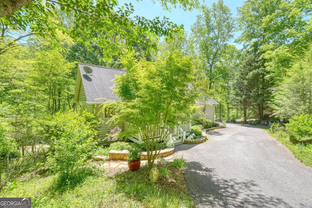 1903 Bell Eagle DR Hiawassee, GA 30546