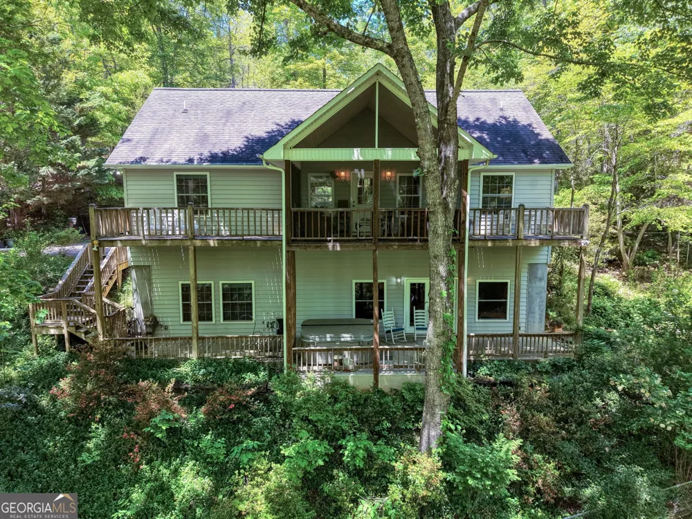 1903 Bell Eagle DR Hiawassee, GA 30546
