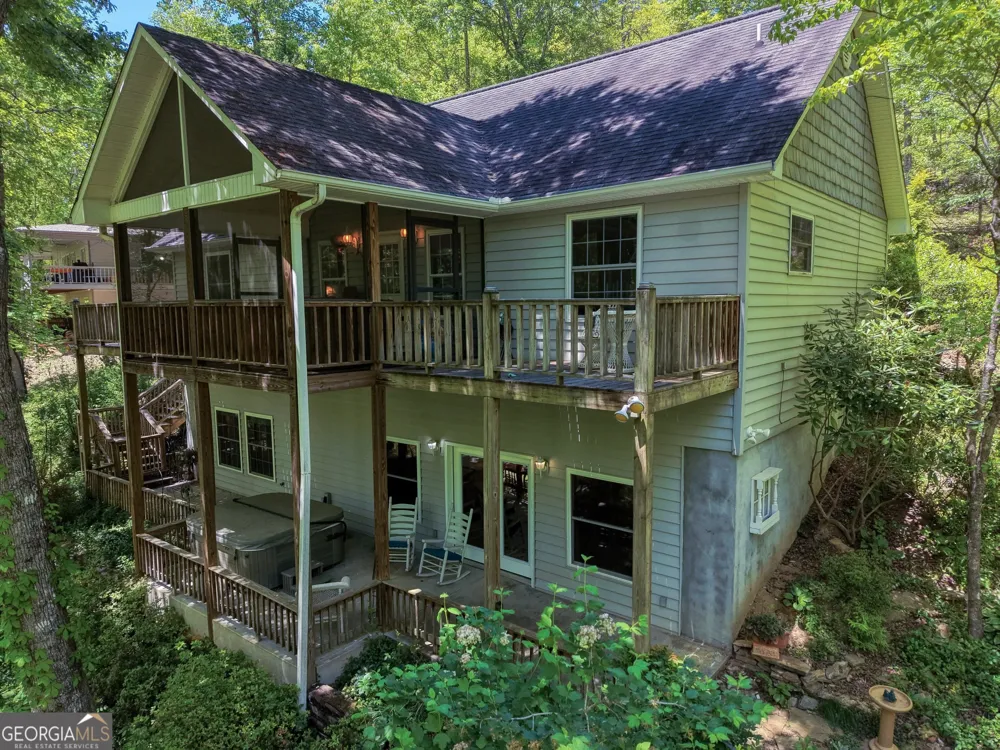 1903 Bell Eagle DR Hiawassee, GA 30546