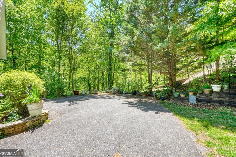 1903 Bell Eagle DR Hiawassee, GA 30546