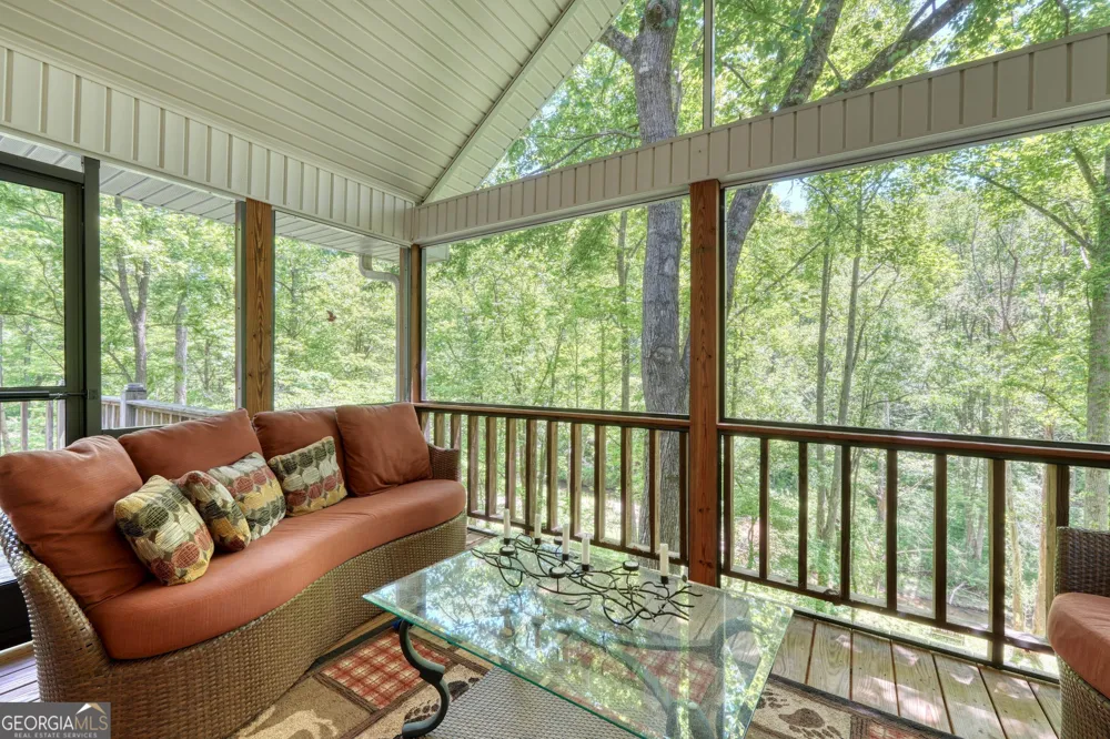 1903 Bell Eagle DR Hiawassee, GA 30546