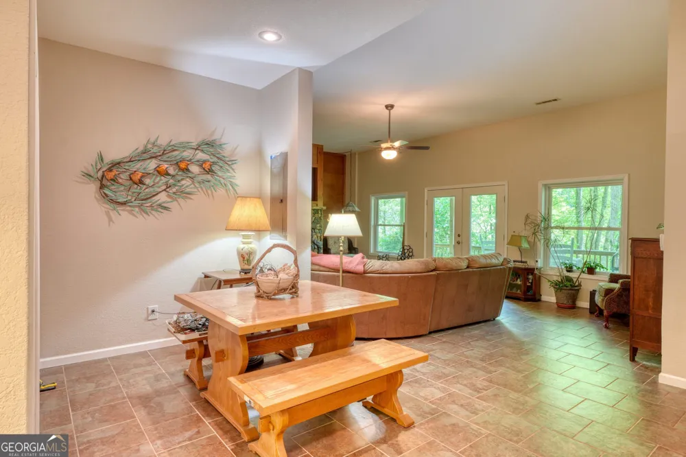 1903 Bell Eagle DR Hiawassee, GA 30546
