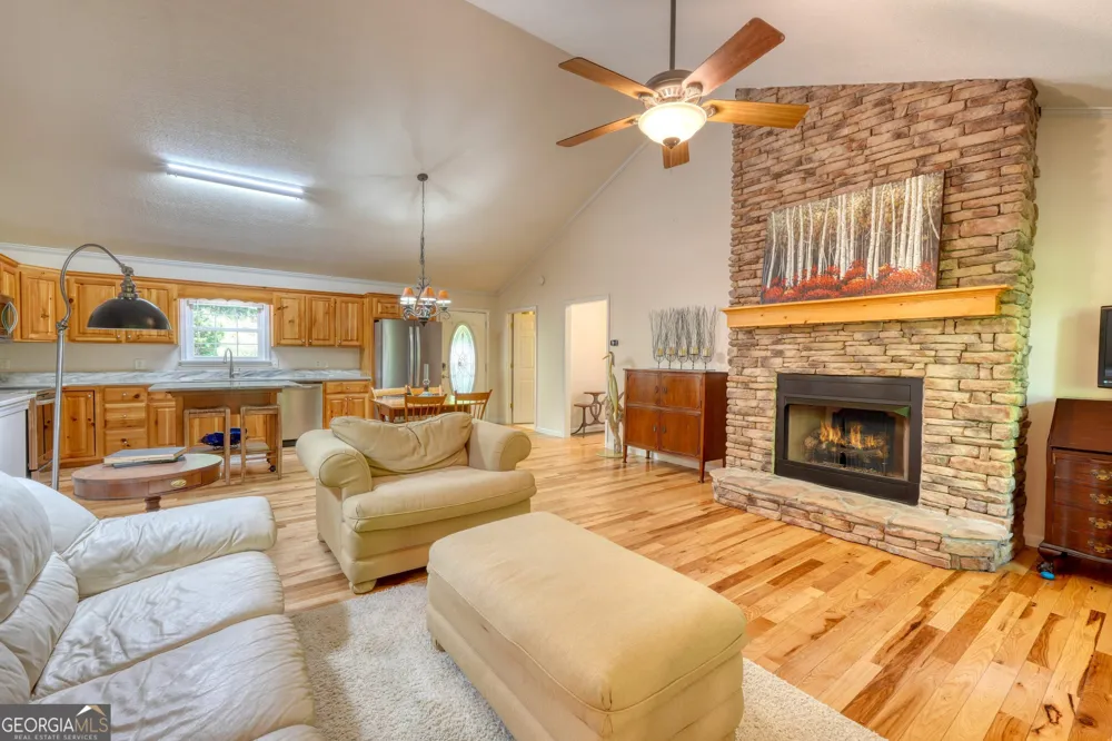 1903 Bell Eagle DR Hiawassee, GA 30546