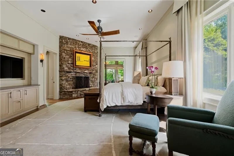 1103 Apple Pie Ridge RD Alto, GA 30510