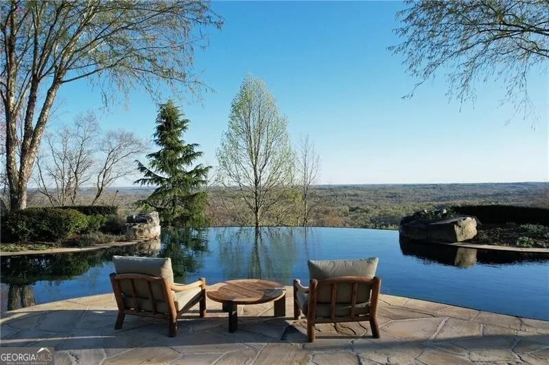 1103 Apple Pie Ridge RD Alto, GA 30510