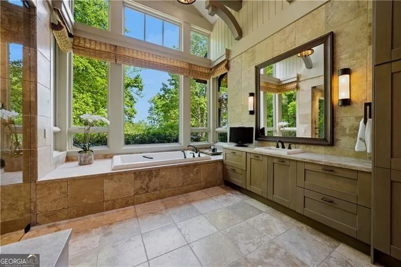 1103 Apple Pie Ridge RD Alto, GA 30510
