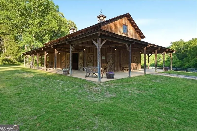 1103 Apple Pie Ridge RD Alto, GA 30510