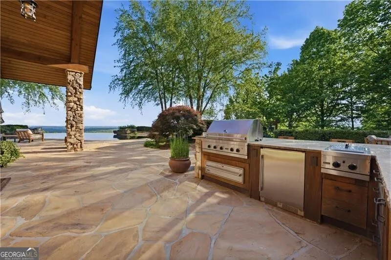 1103 Apple Pie Ridge RD Alto, GA 30510