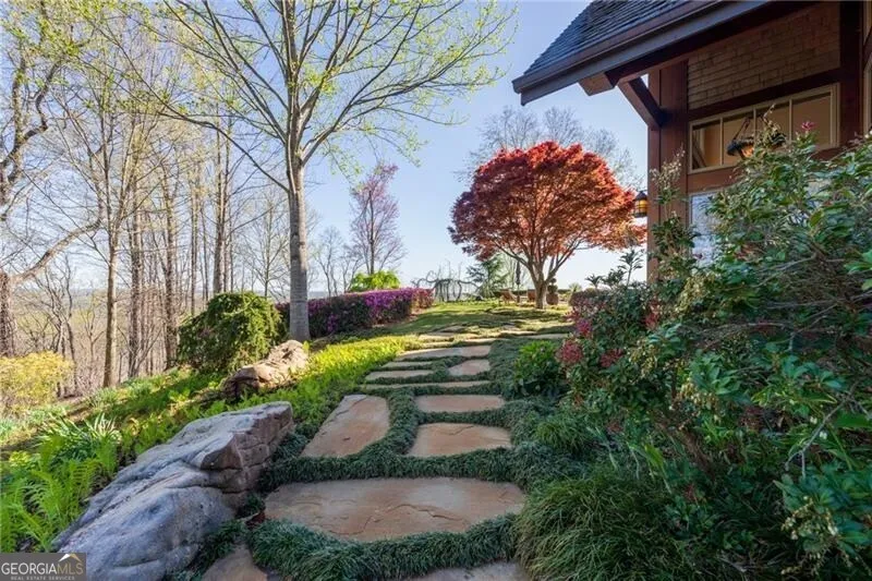 1103 Apple Pie Ridge RD Alto, GA 30510