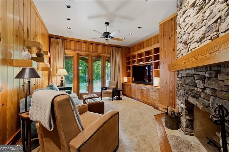 1103 Apple Pie Ridge RD Alto, GA 30510