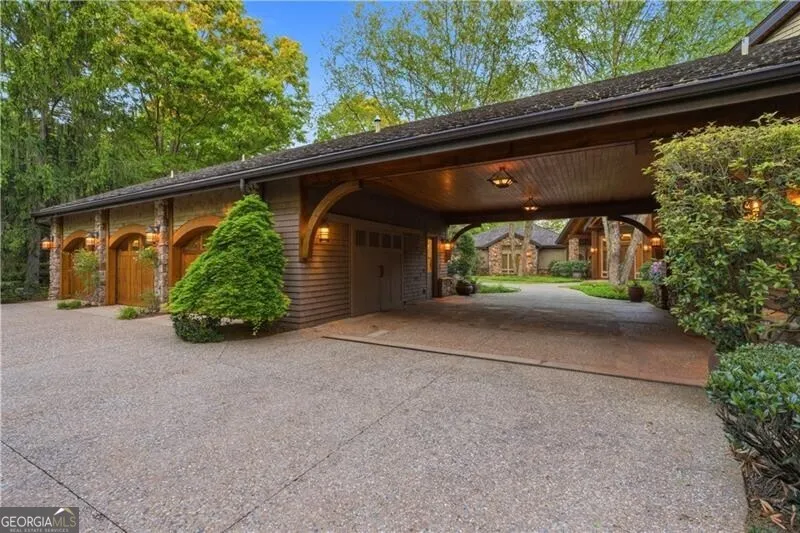 1103 Apple Pie Ridge RD Alto, GA 30510