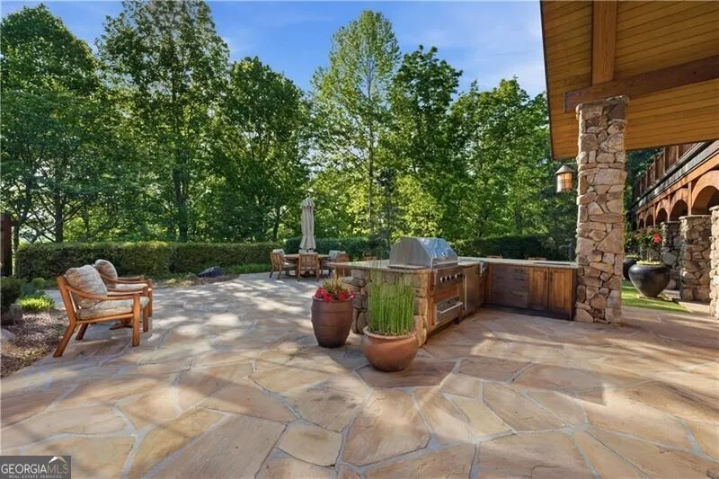 1103 Apple Pie Ridge RD Alto, GA 30510