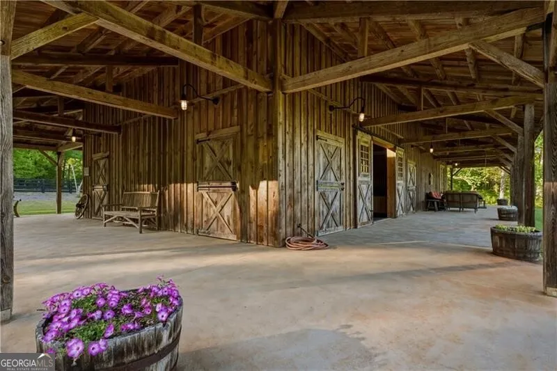 1103 Apple Pie Ridge RD Alto, GA 30510