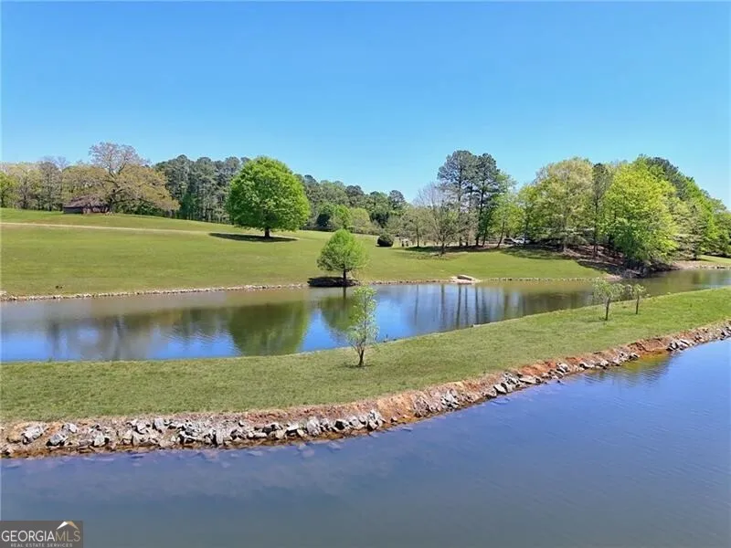1103 Apple Pie Ridge RD Alto, GA 30510