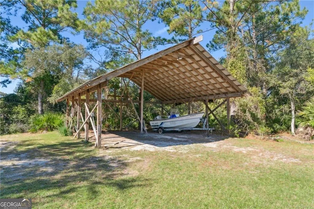 281 Marsh Breeze LN Waverly, GA 31565