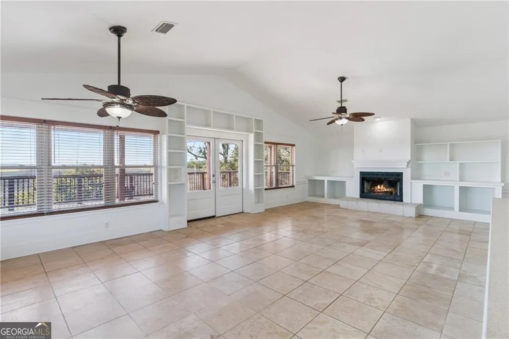 281 Marsh Breeze LN Waverly, GA 31565