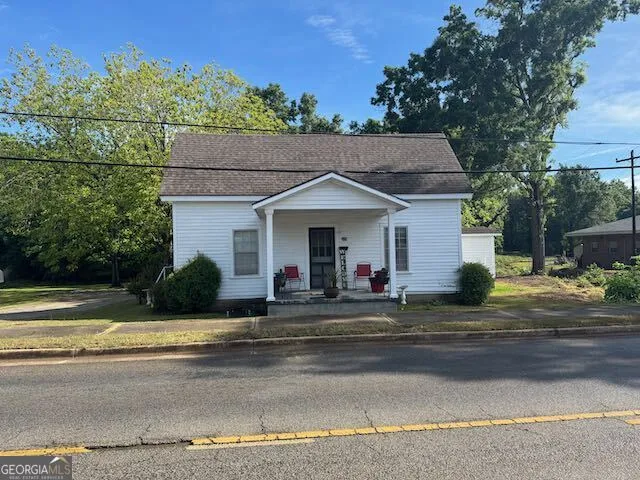 319 E McCarty ST Sandersville, GA 31082
