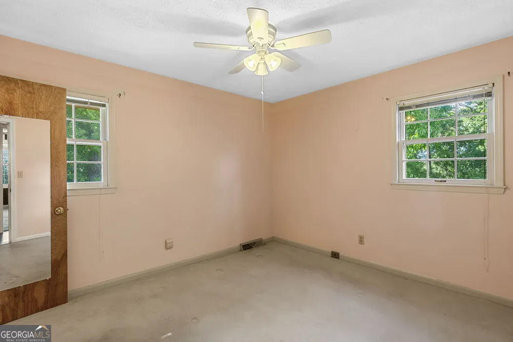 8 Montre CIR SE Silver Creek, GA 30173