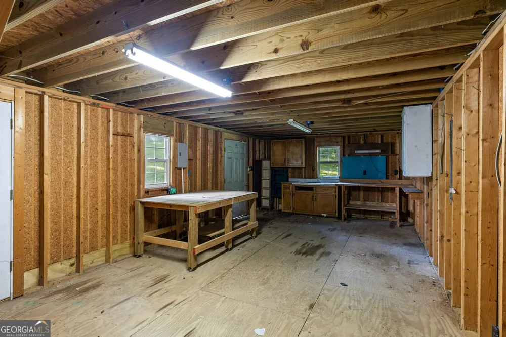 8 Montre CIR SE Silver Creek, GA 30173