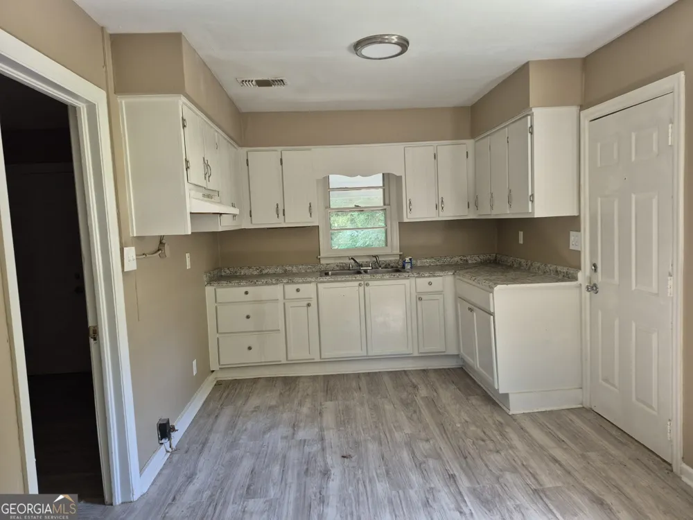 4 Lambert DR Columbus, GA 31903