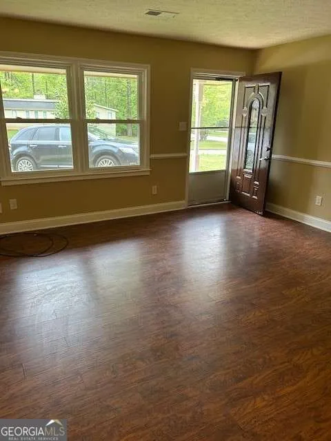 105 Longstreet CIR Oxford, GA 30054