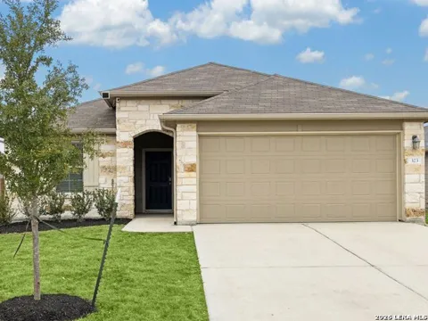 323 Shimmering Cove