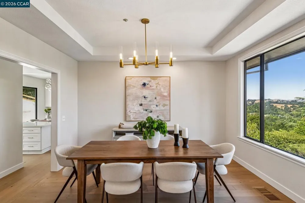 6 Tanglewood Lane Lafayette, CA 94549