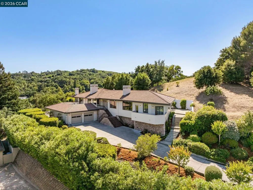 6 Tanglewood Lane Lafayette, CA 94549