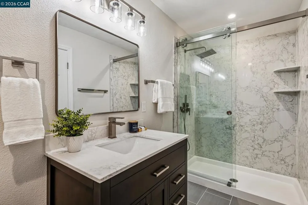 6 Tanglewood Lane Lafayette, CA 94549