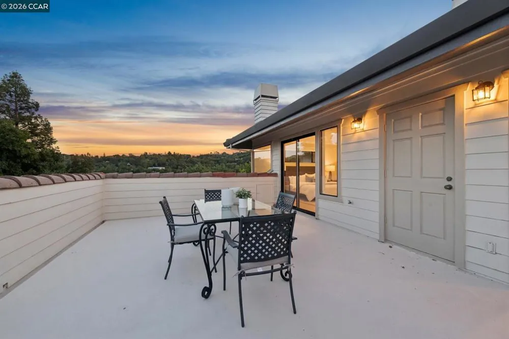 6 Tanglewood Lane Lafayette, CA 94549