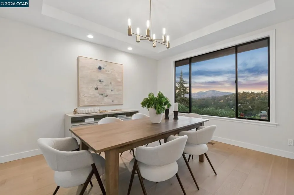 6 Tanglewood Lane Lafayette, CA 94549
