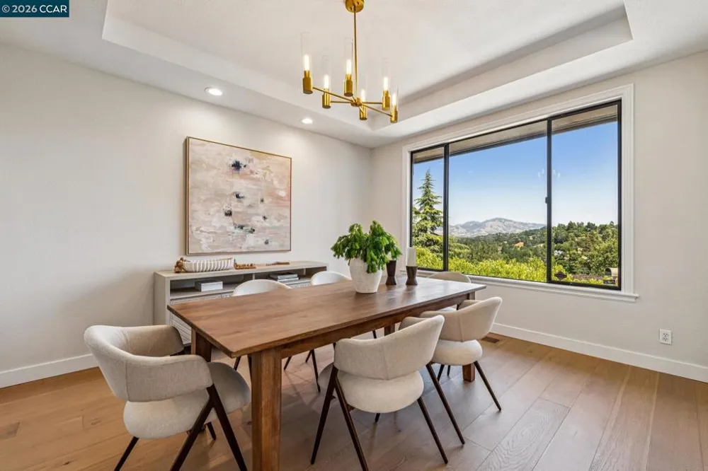 6 Tanglewood Lane Lafayette, CA 94549